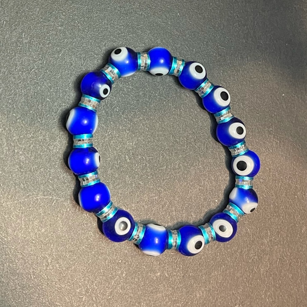 Beaded evil eye bracelet